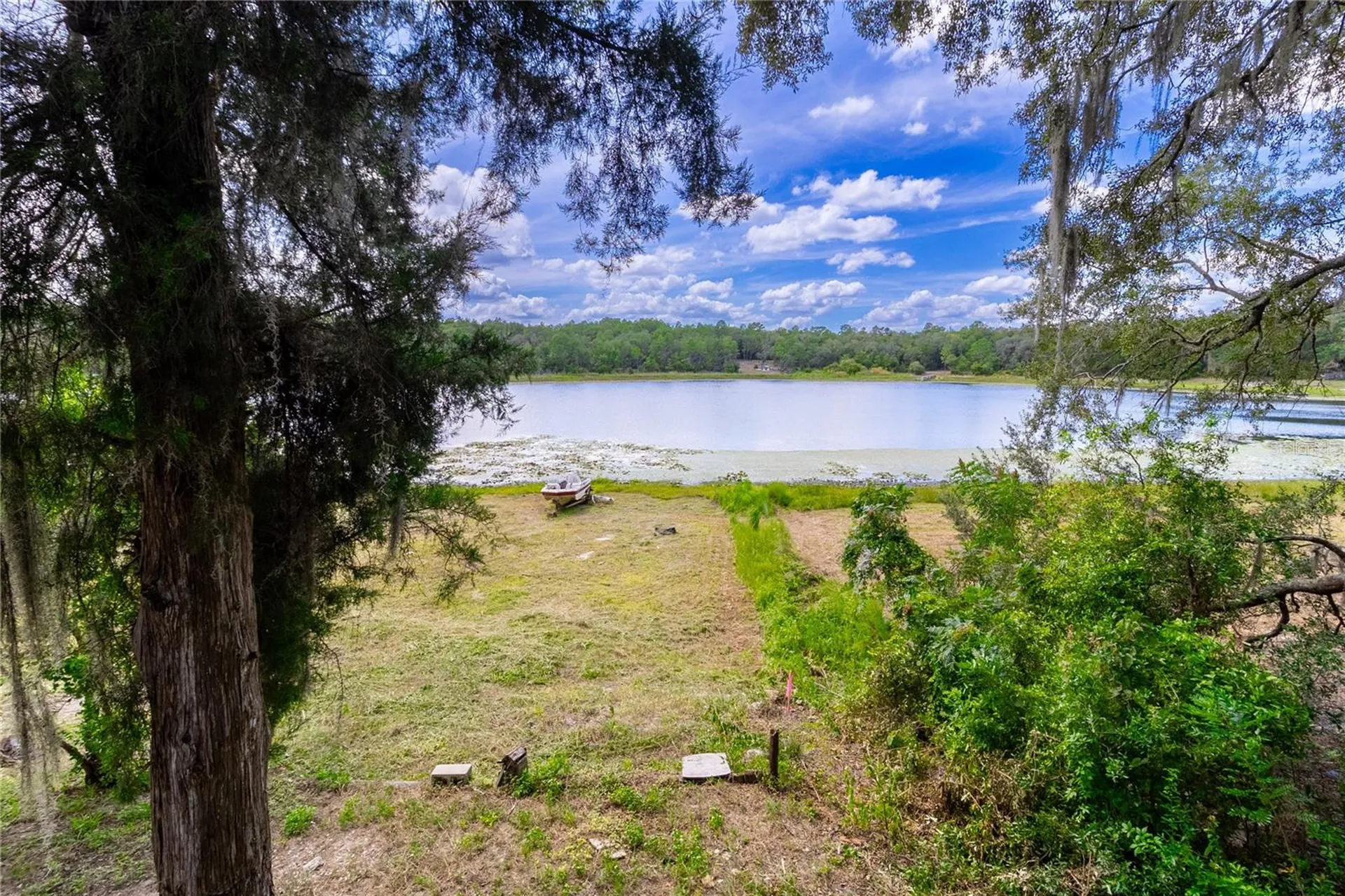 335 N County Road 315 Interlachen FL 32148