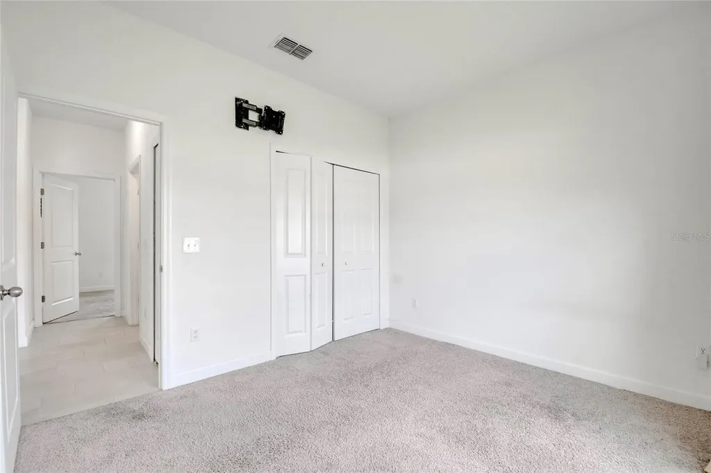 228 Amesbury Lane Kissimmee FL 34758