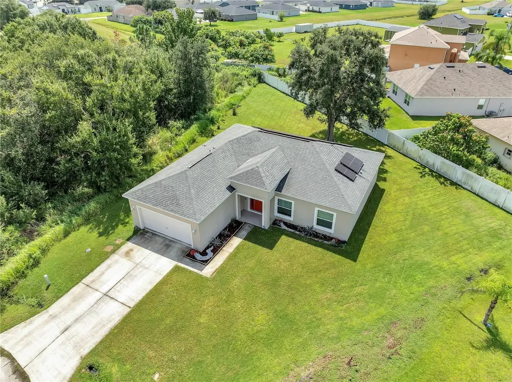 228 Amesbury Lane Kissimmee FL 34758