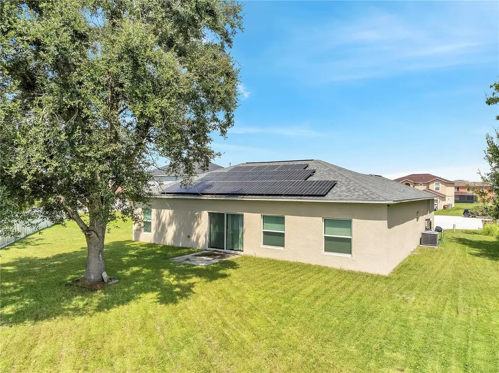 228 Amesbury Lane Kissimmee FL 34758