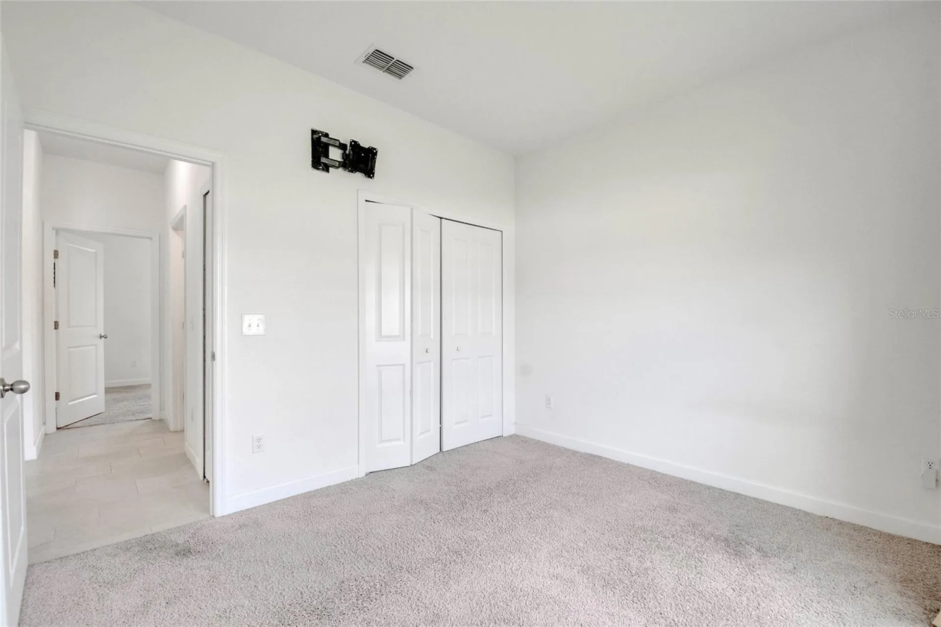 228 Amesbury Lane Kissimmee FL 34758