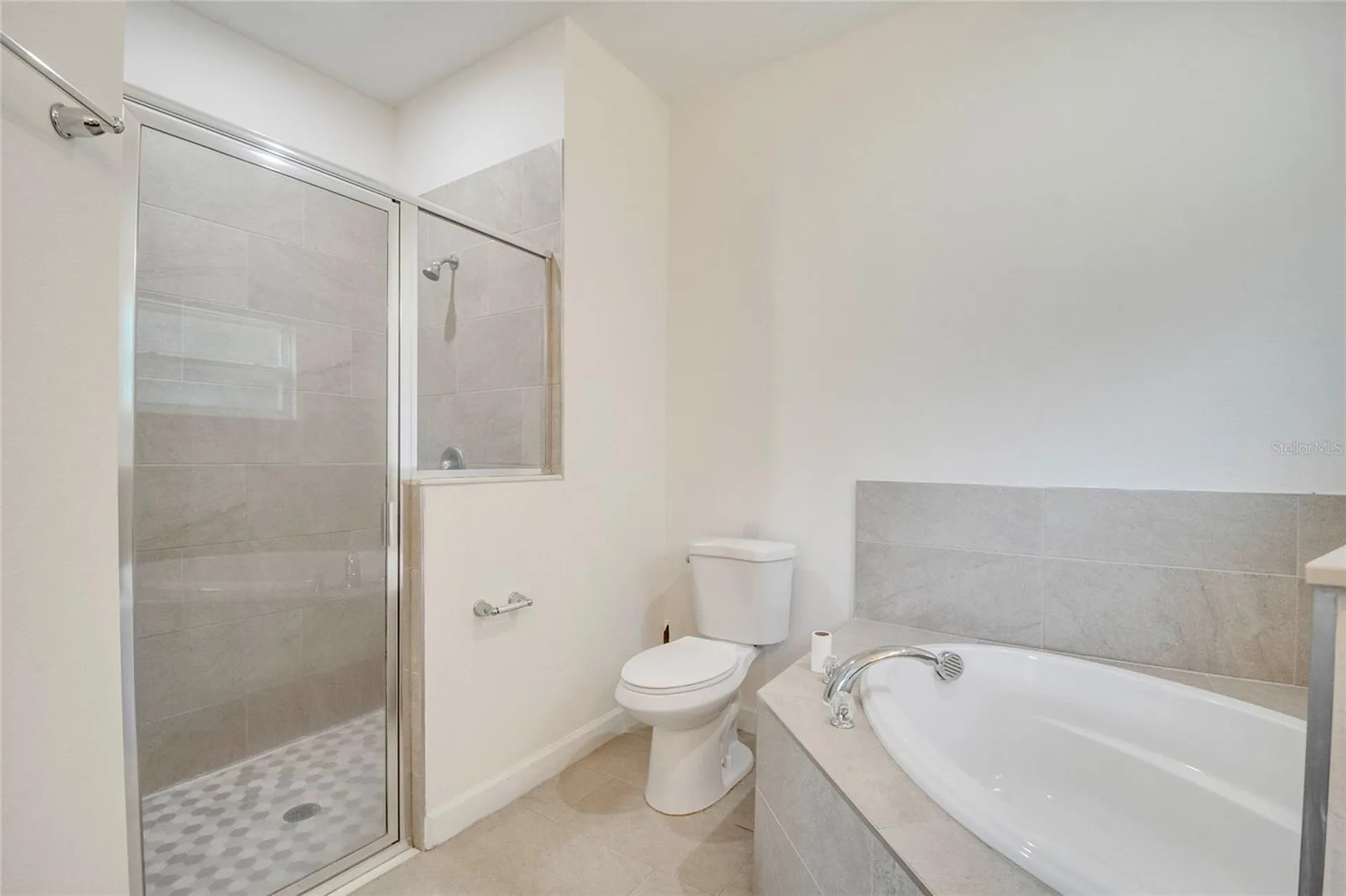 228 Amesbury Lane Kissimmee FL 34758
