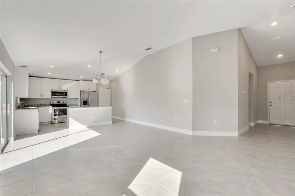 1079 Dudley Drive Kissimmee FL 34758