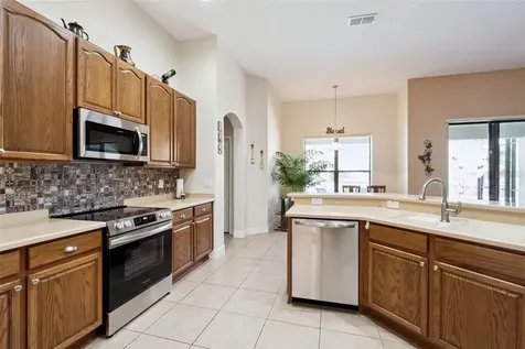 1460 Prairie Oaks Drive St Cloud FL 34771