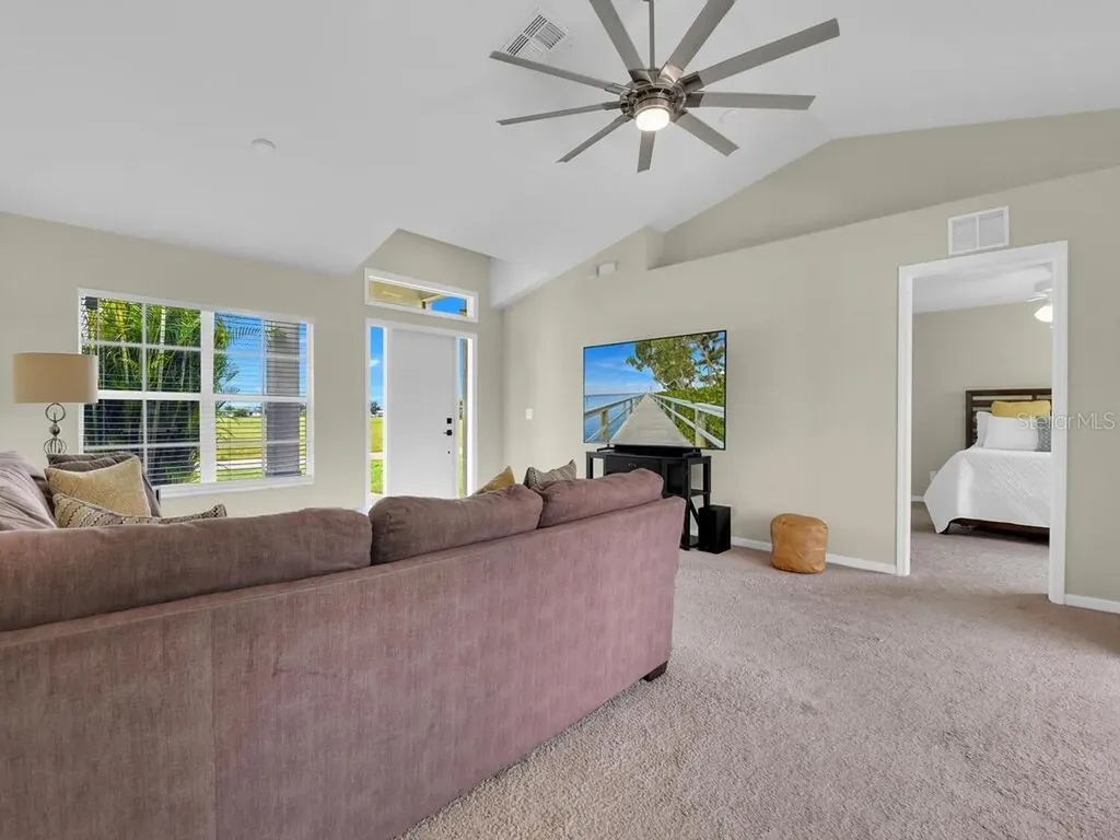 518 NW 11th Terrace Cape Coral FL 33993