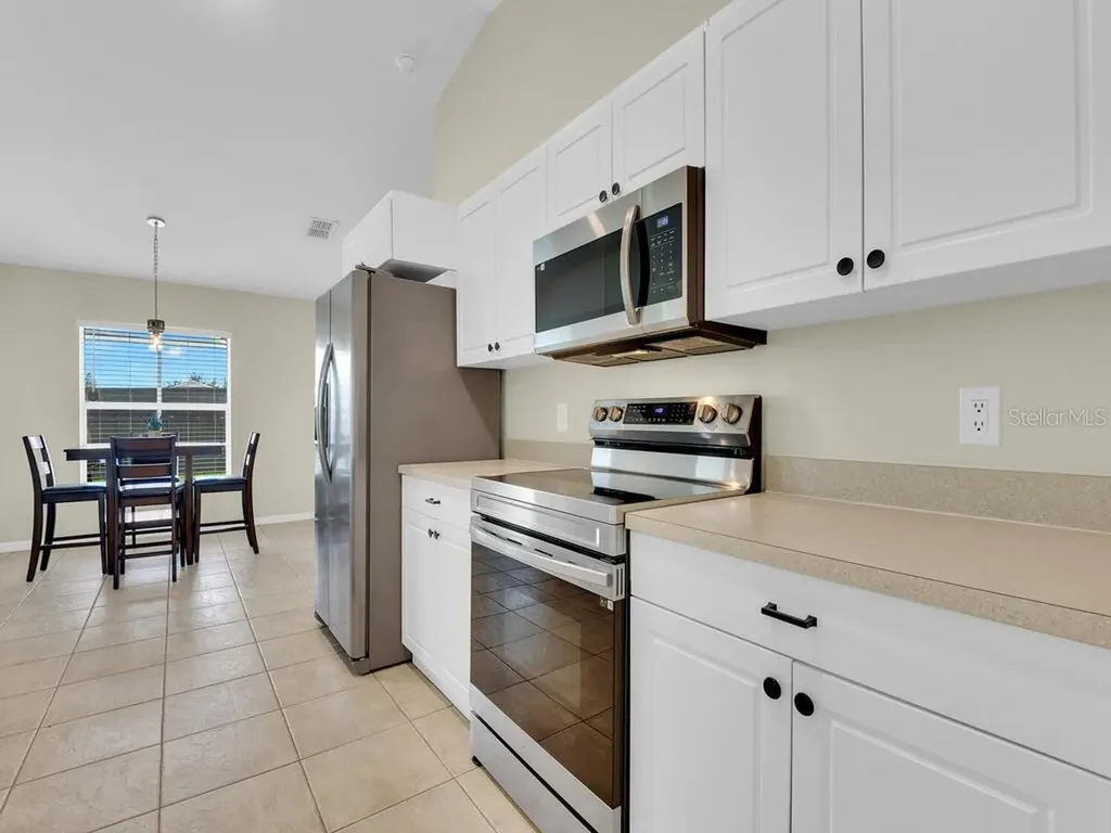 518 NW 11th Terrace Cape Coral FL 33993