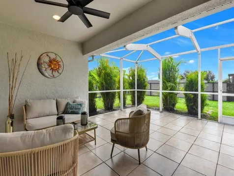 518 NW 11th Terrace Cape Coral FL 33993