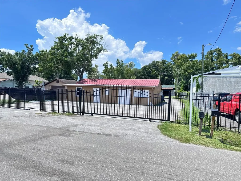 4824 N Hale Avenue Tampa FL 33614