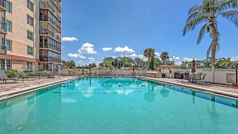 2901 26th Street W Bradenton FL 34205
