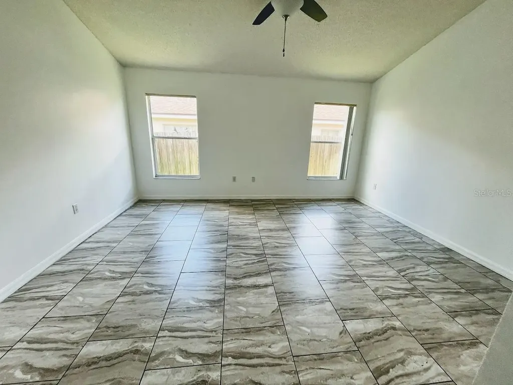 246 Queen Mary Drive Davenport FL 33837