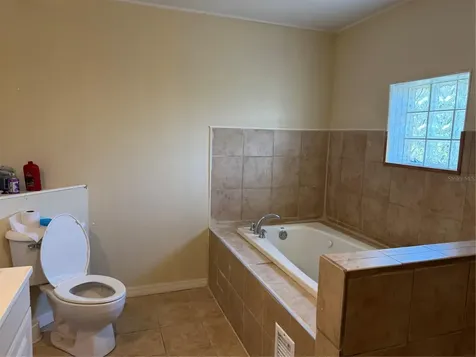 8 E Summit Street Apopka FL 32712