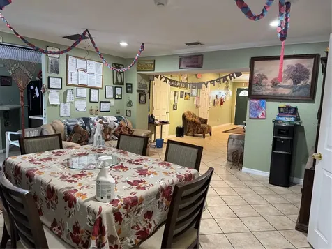 8 E Summit Street Apopka FL 32712