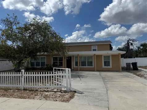 8 E Summit Street Apopka FL 32712
