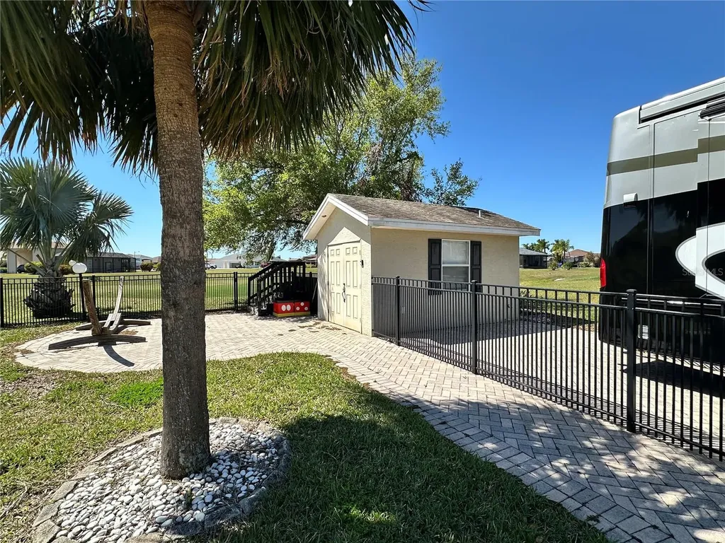 728 Teaberry Trail Polk City FL 33868