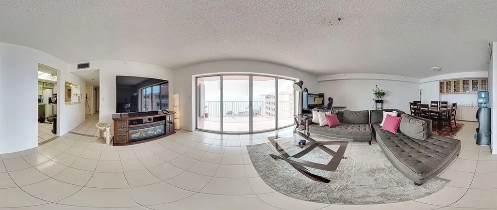 7430 Sunshine Skyway Lane S St Petersburg FL 33711