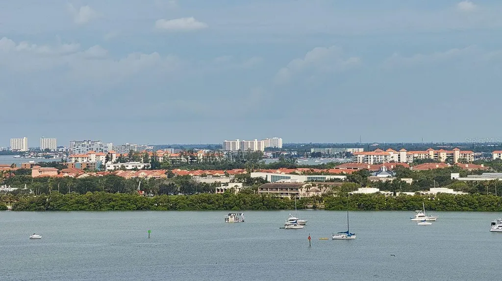 7430 Sunshine Skyway Lane S St Petersburg FL 33711
