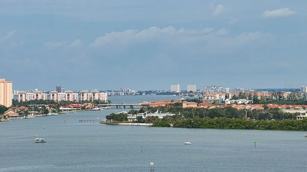 7430 Sunshine Skyway Lane S St Petersburg FL 33711