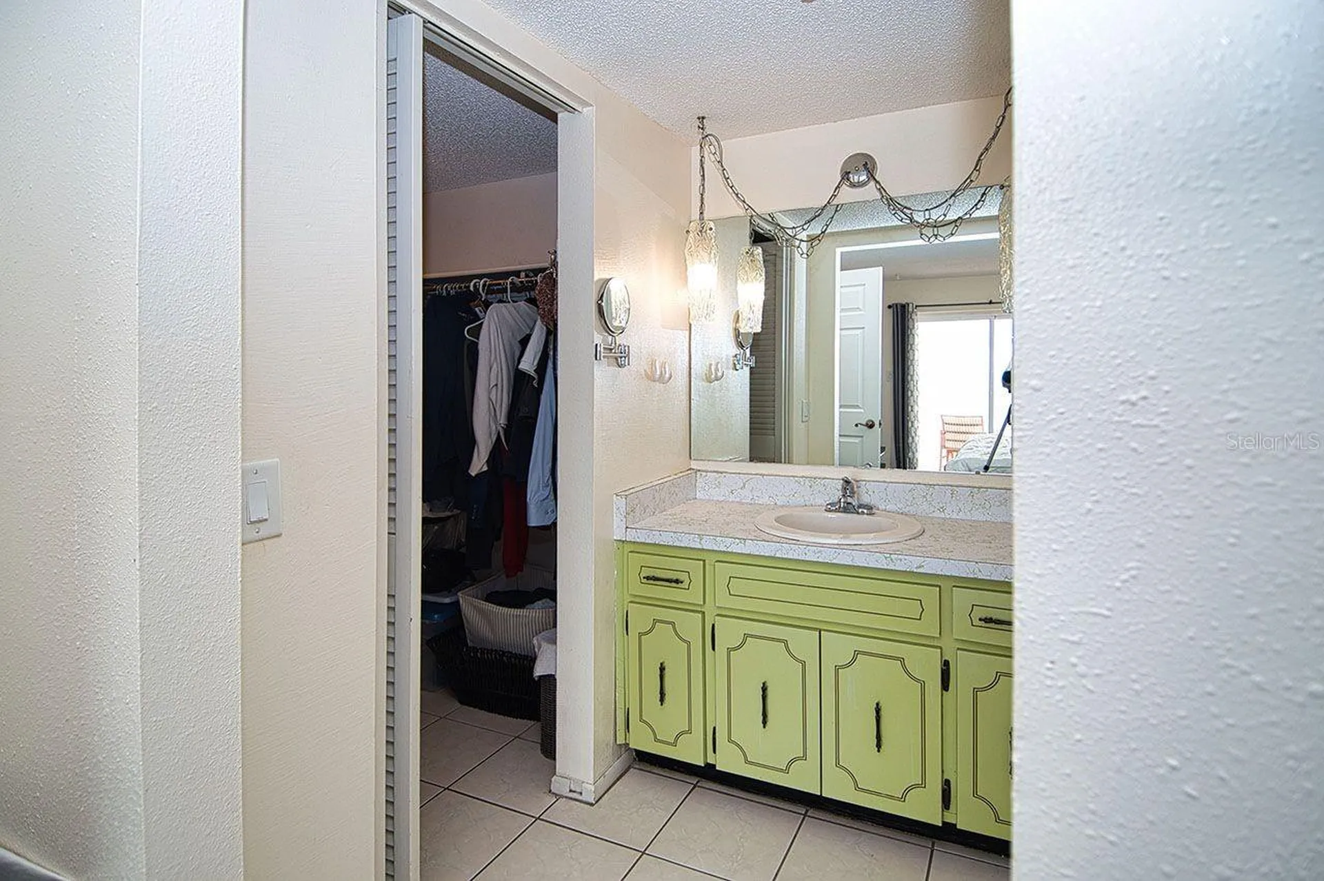 7430 Sunshine Skyway Lane S St Petersburg FL 33711