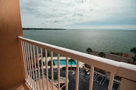 7430 Sunshine Skyway Lane S St Petersburg FL 33711