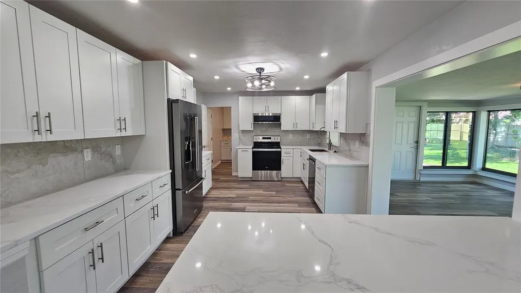 3317 Pine Valley Drive Sarasota FL 34239