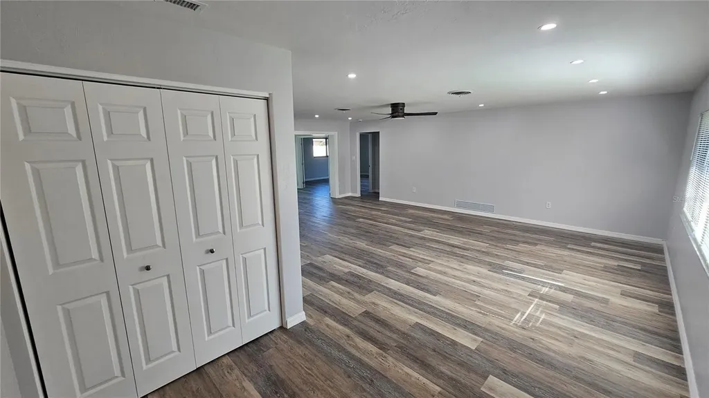 3317 Pine Valley Drive Sarasota FL 34239