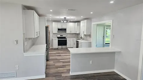 3317 Pine Valley Drive Sarasota FL 34239
