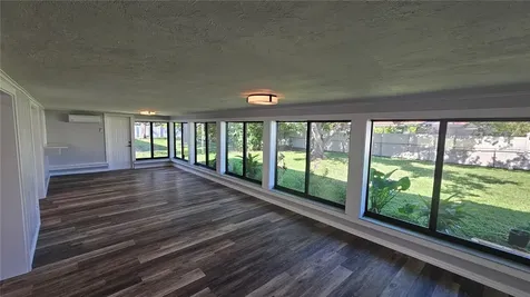 3317 Pine Valley Drive Sarasota FL 34239