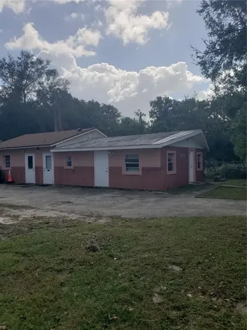 1412 N Grandview Street Mount Dora FL 32757