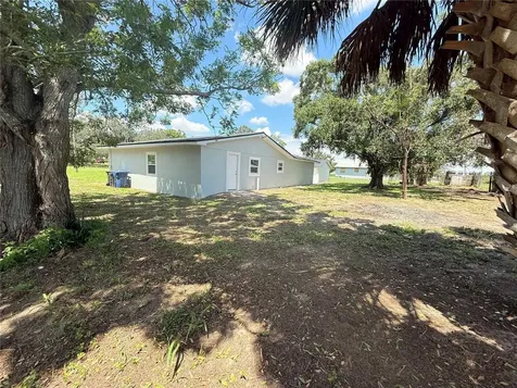 426 Becton Street Frostproof FL 33843