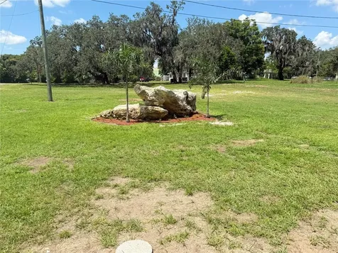 426 Becton Street Frostproof FL 33843