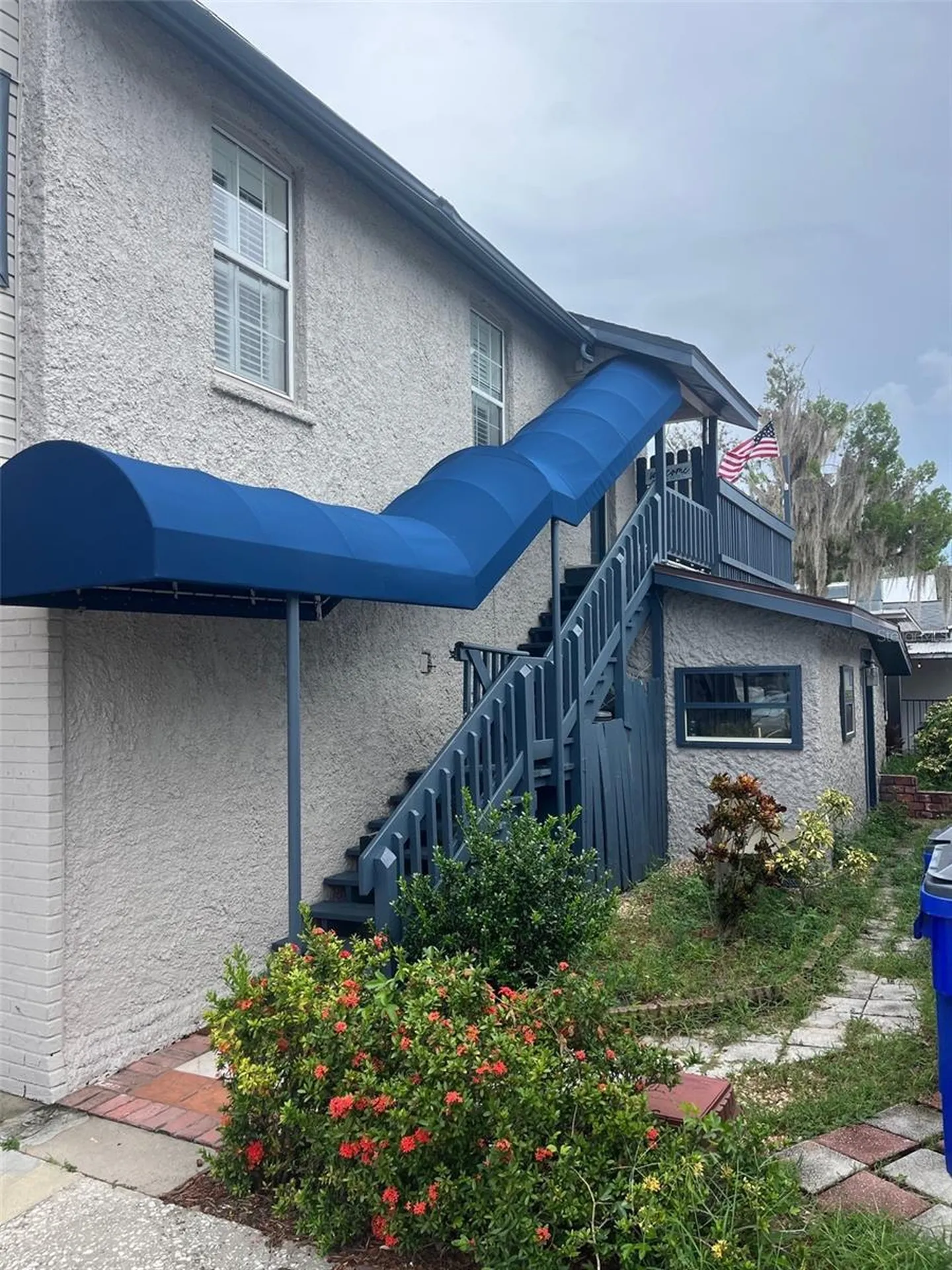 107 W Main Street Tavares FL 32778