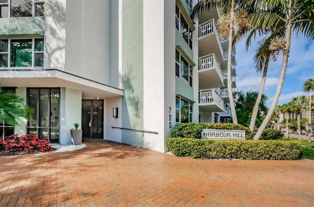 700 Beach Drive NE St Petersburg FL 33701