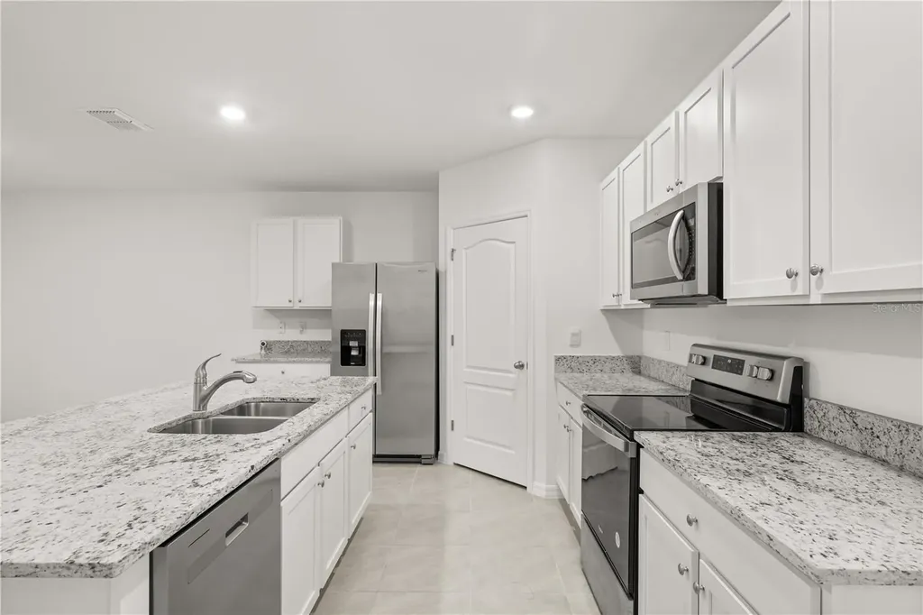 1340 Bladon Avenue Deltona FL 32738
