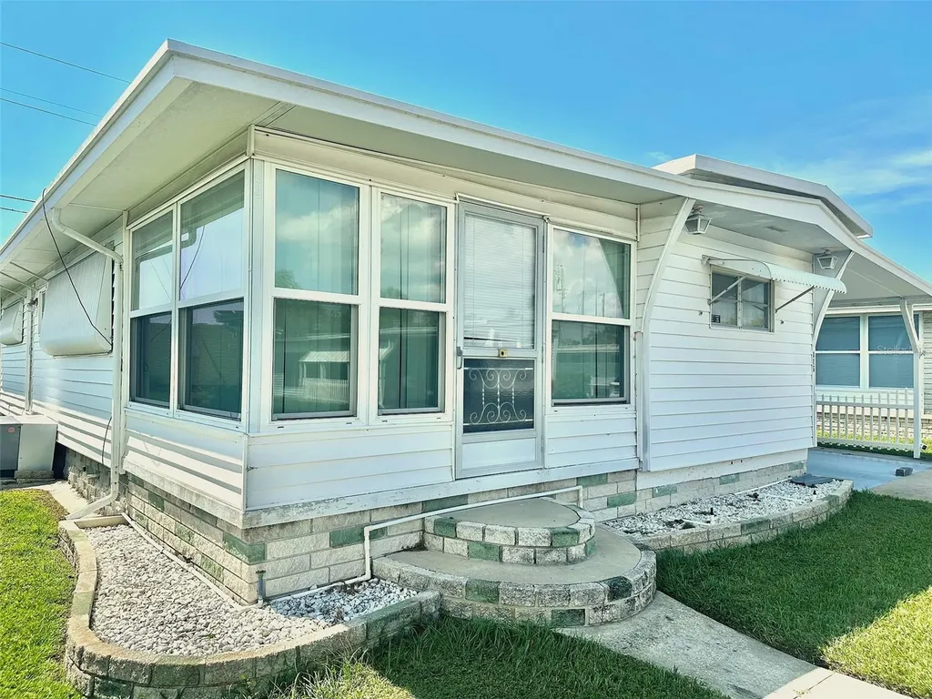 2000 E Bay Drive Largo FL 33771