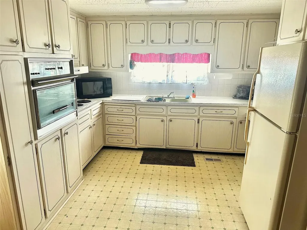 2000 E Bay Drive Largo FL 33771