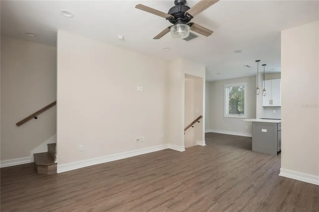 1527 N Morgan Street Tampa FL 33602