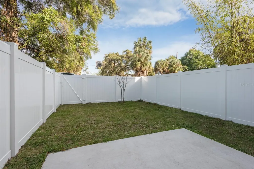 1527 N Morgan Street Tampa FL 33602