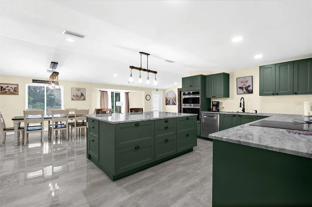 22226 E State Road 64 Bradenton FL 34212