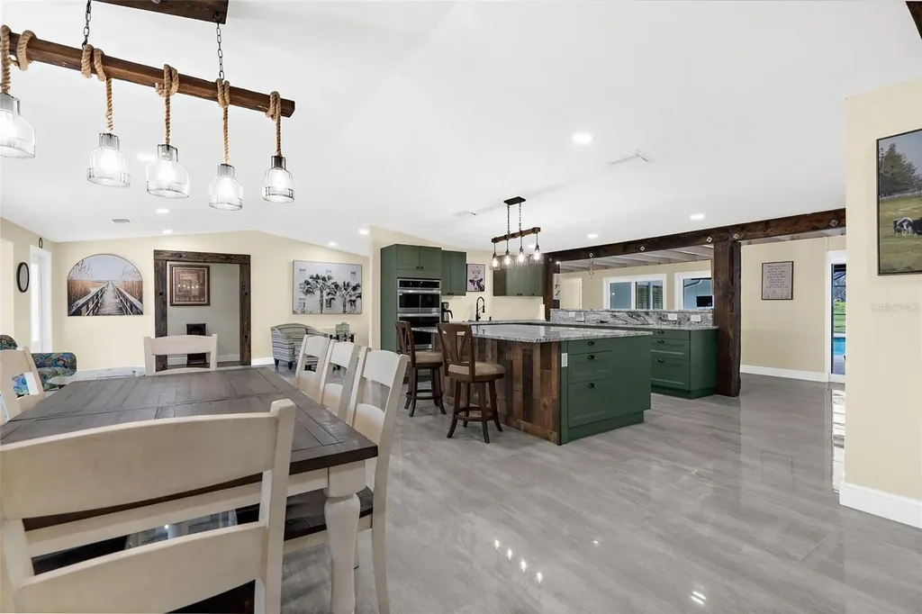 22226 E State Road 64 Bradenton FL 34212