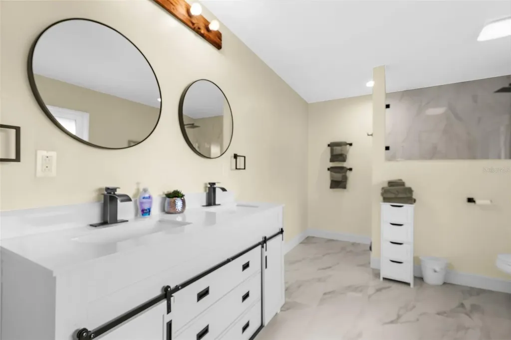 22226 E State Road 64 Bradenton FL 34212