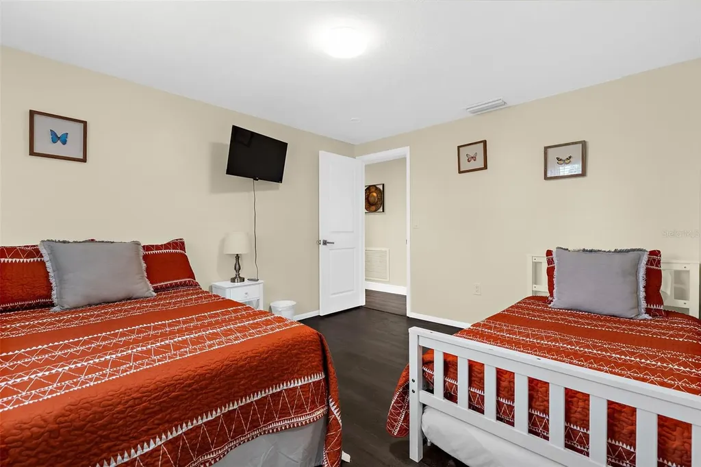 22226 E State Road 64 Bradenton FL 34212