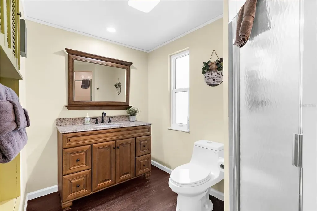 22226 E State Road 64 Bradenton FL 34212