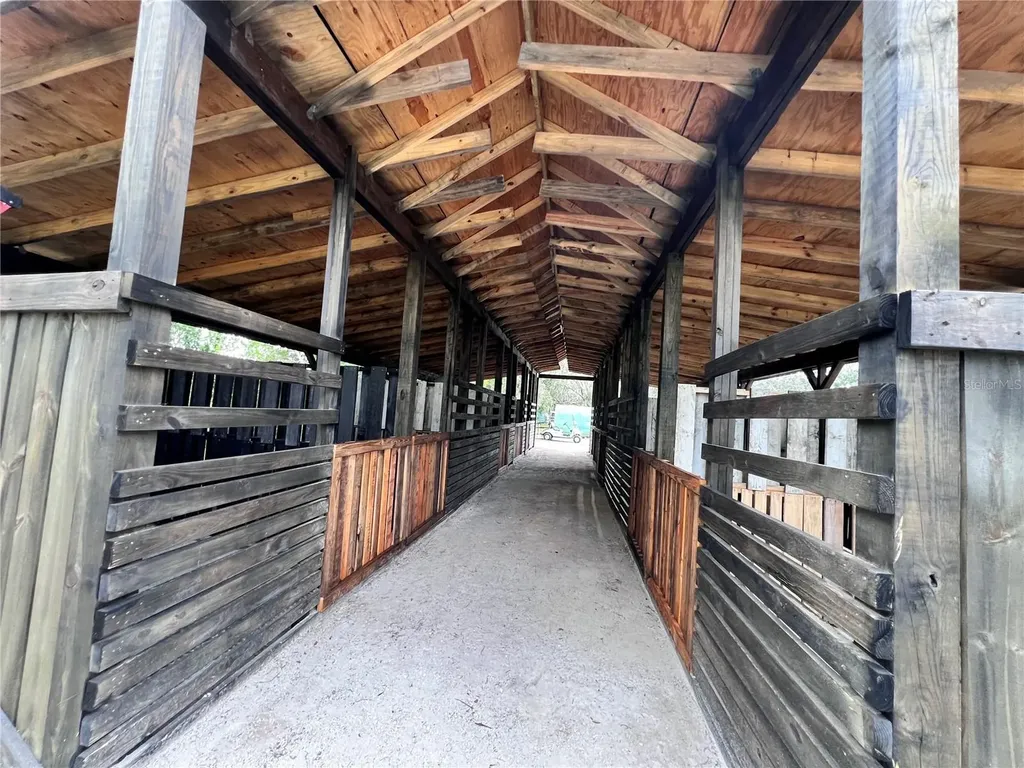 22226 E State Road 64 Bradenton FL 34212