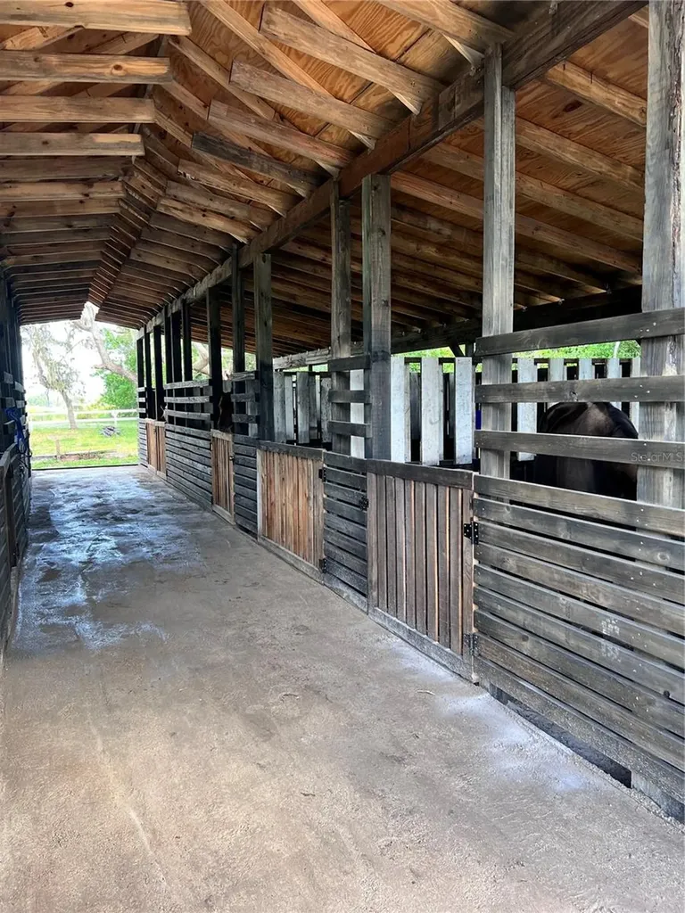 22226 E State Road 64 Bradenton FL 34212