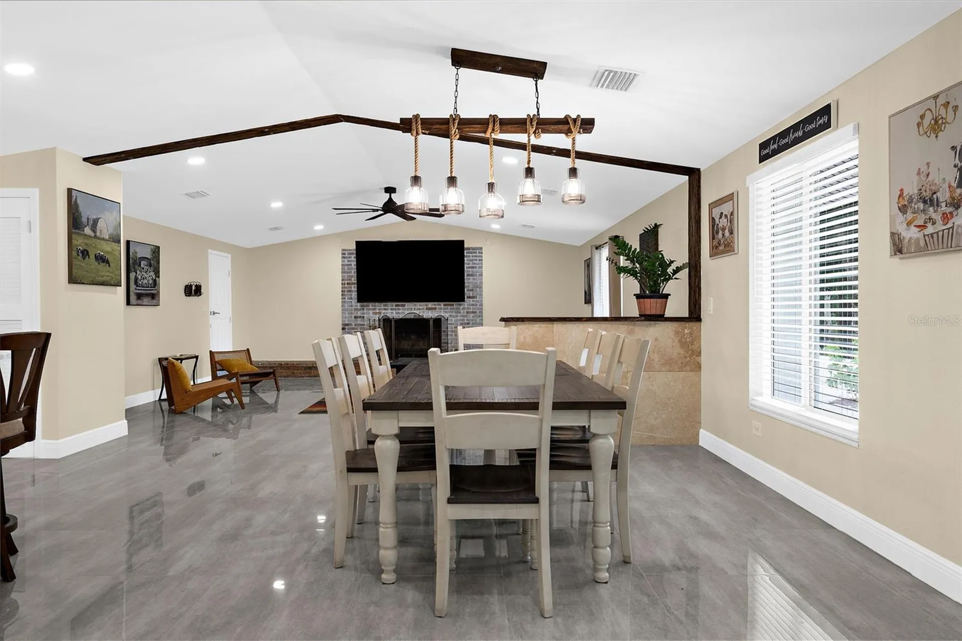 22226 E State Road 64 Bradenton FL 34212