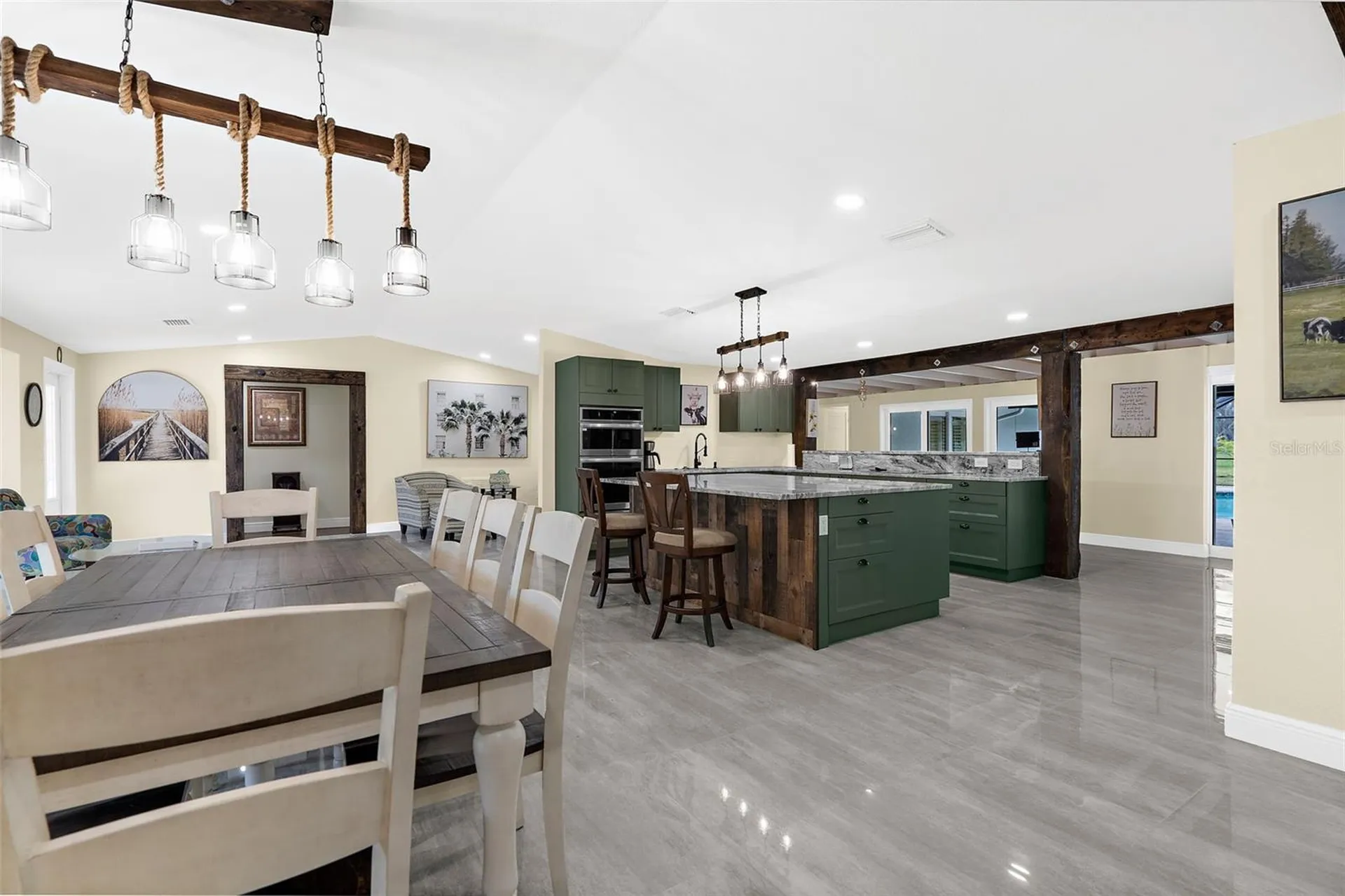 22226 E State Road 64 Bradenton FL 34212