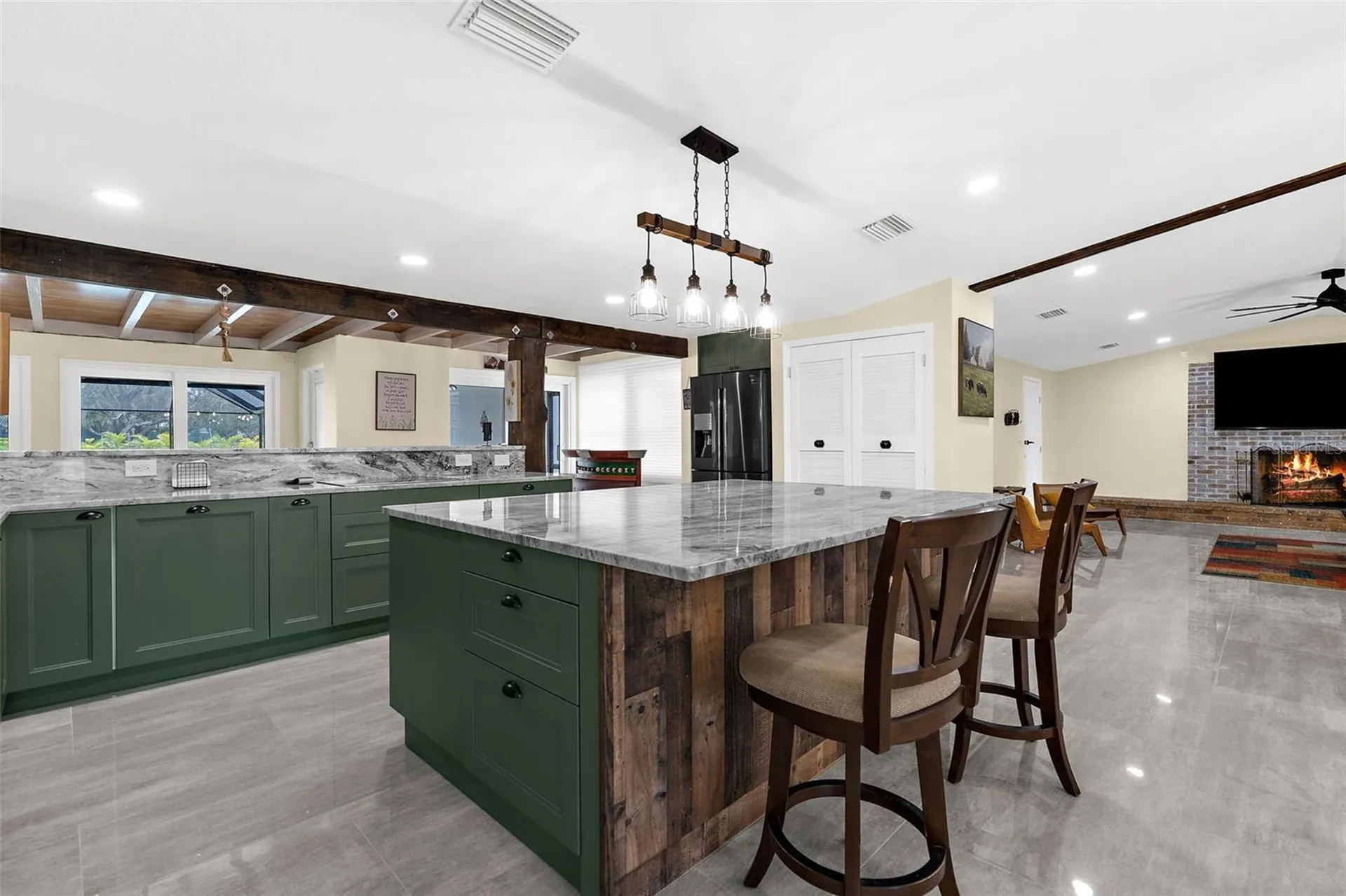 22226 E State Road 64 Bradenton FL 34212