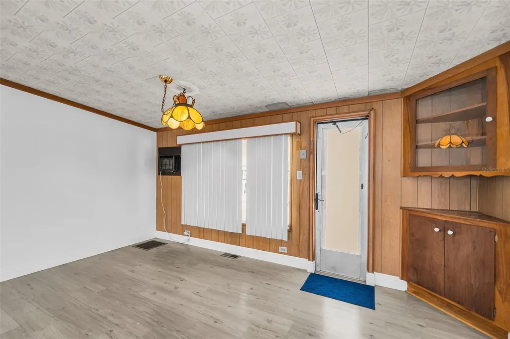 1917 Hess Drive Holiday FL 34691