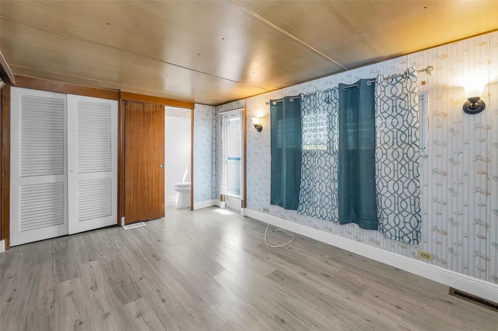 1917 Hess Drive Holiday FL 34691