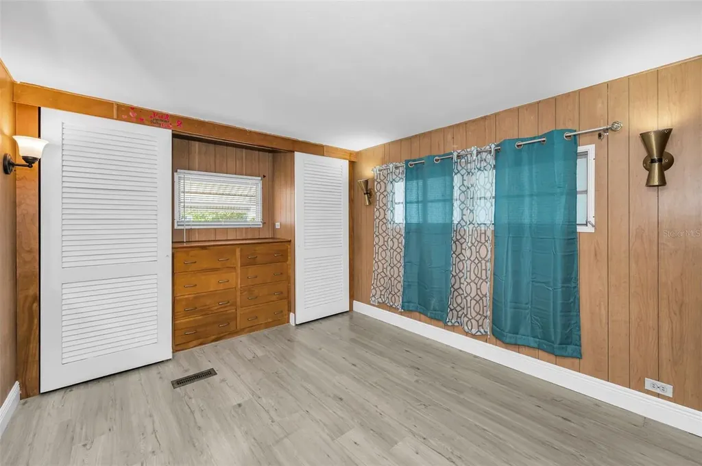 1917 Hess Drive Holiday FL 34691